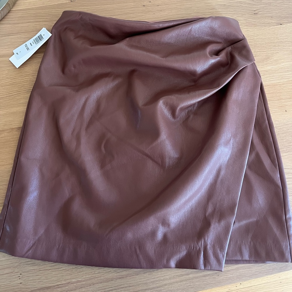 Aritzia chocolate brown leather mini skirt